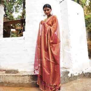 Puree linen handloom saree from khatkhathandloom